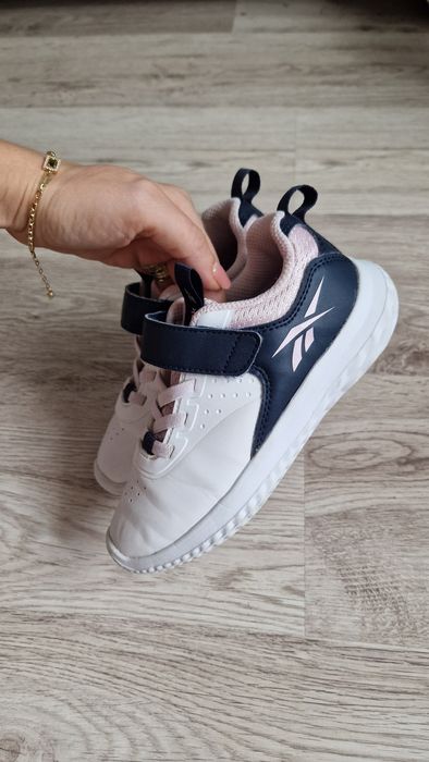 Adidasi fetite marimea 29