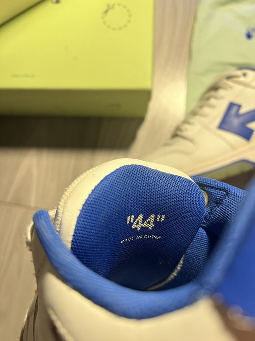 Off-White out of office