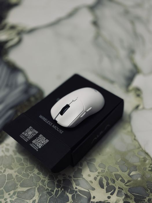 продам беспроводную игровую мышь