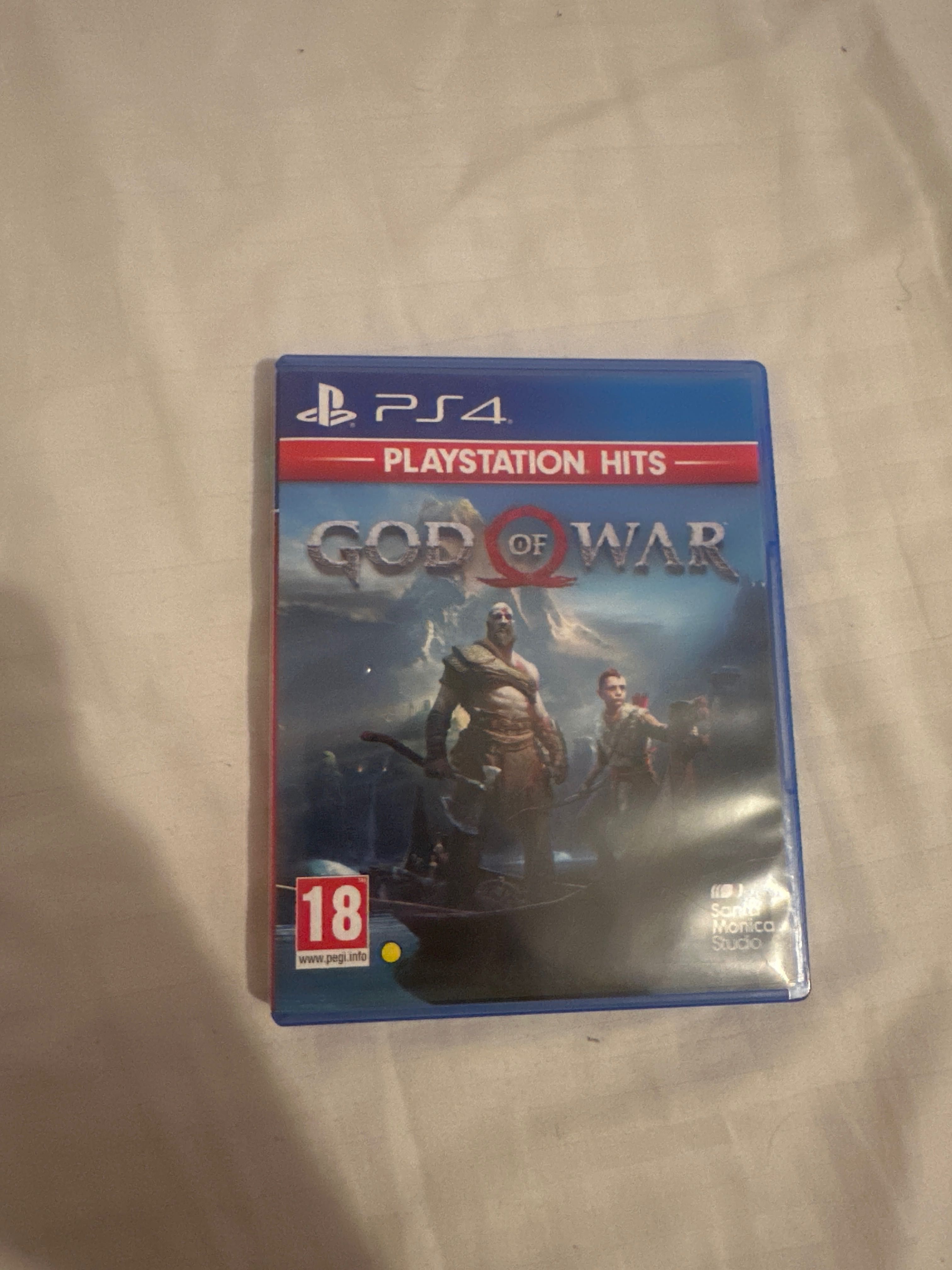 Продавам игра за PlayStation 4: God of war