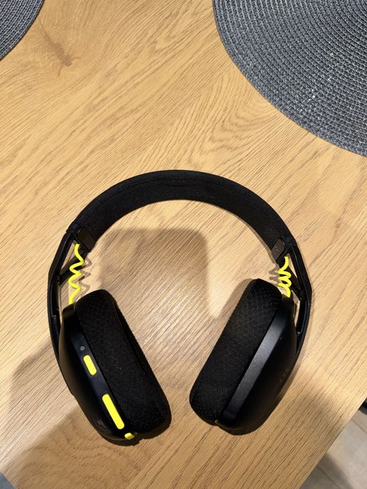Слушалки Logitech G435