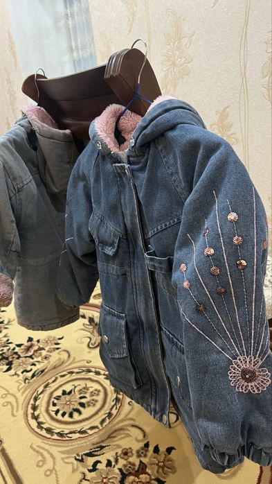 Detski palto sotiladi