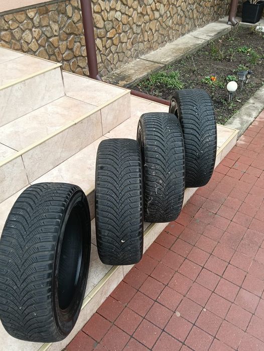 Anvelope iarnă Hankok 185 60 R14 aproape noi