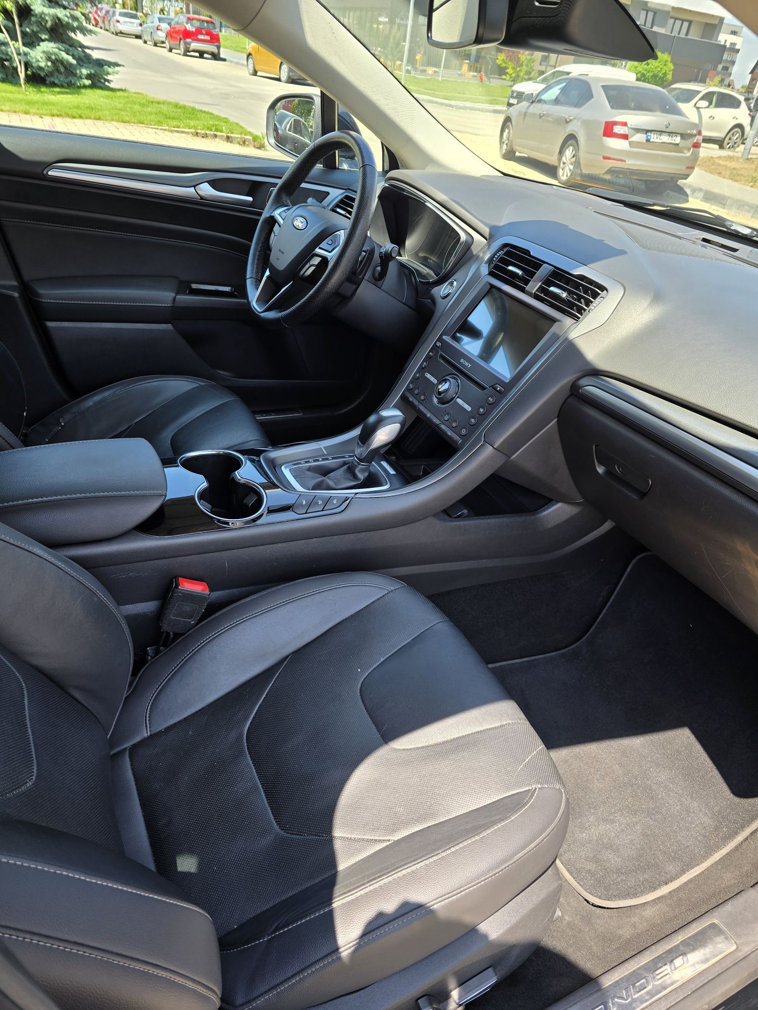 Ford Mondeo MK5 2.0 TDCi BiTurbo 210 CP FULL, Start din Telecomandă