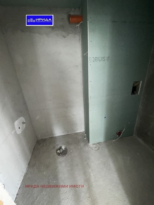 Просторен тристаен апартамент в Кръстова вада с АКТ 16!