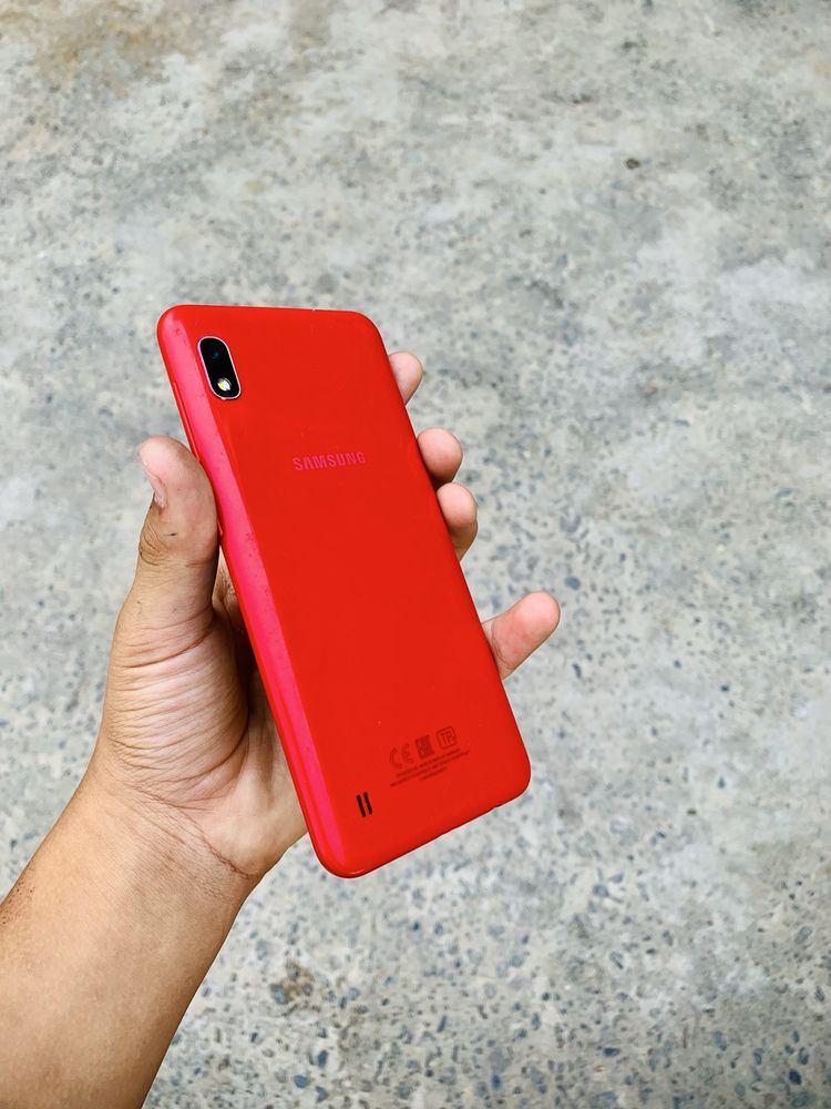Samsung A10 Qotmaydi