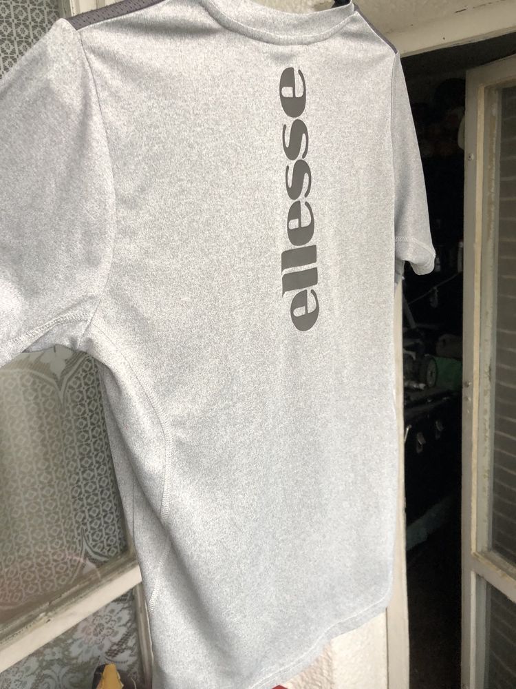 Ellesse тениска нова и оригинална S