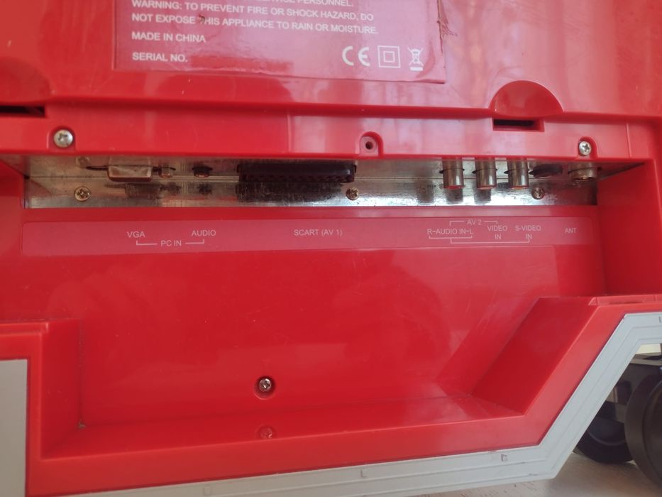 Vând televizor de colecție Disney Cars Mcqueen Mak