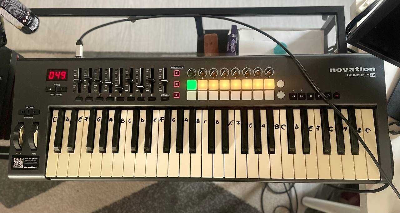 Claviatura MIDI Novation Launchkey 49 MKII