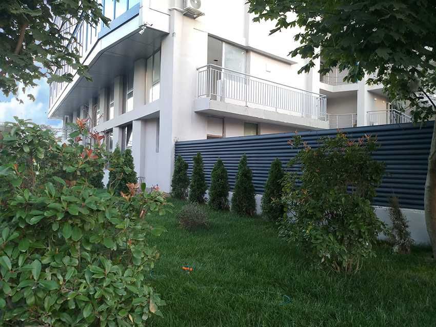 Garduri si porti din panouri stil jaluzele si alte modele disponibile