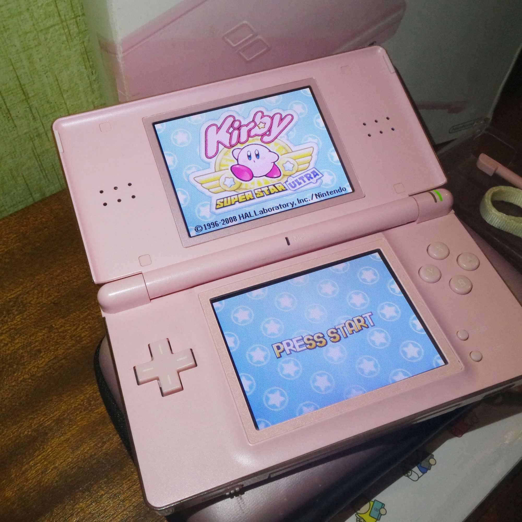 Nintendo DS Lite