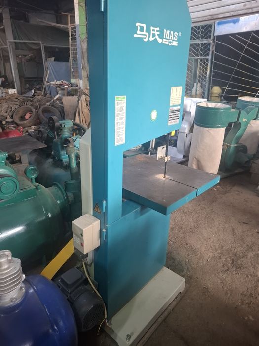 Ленточни лобзик MAS