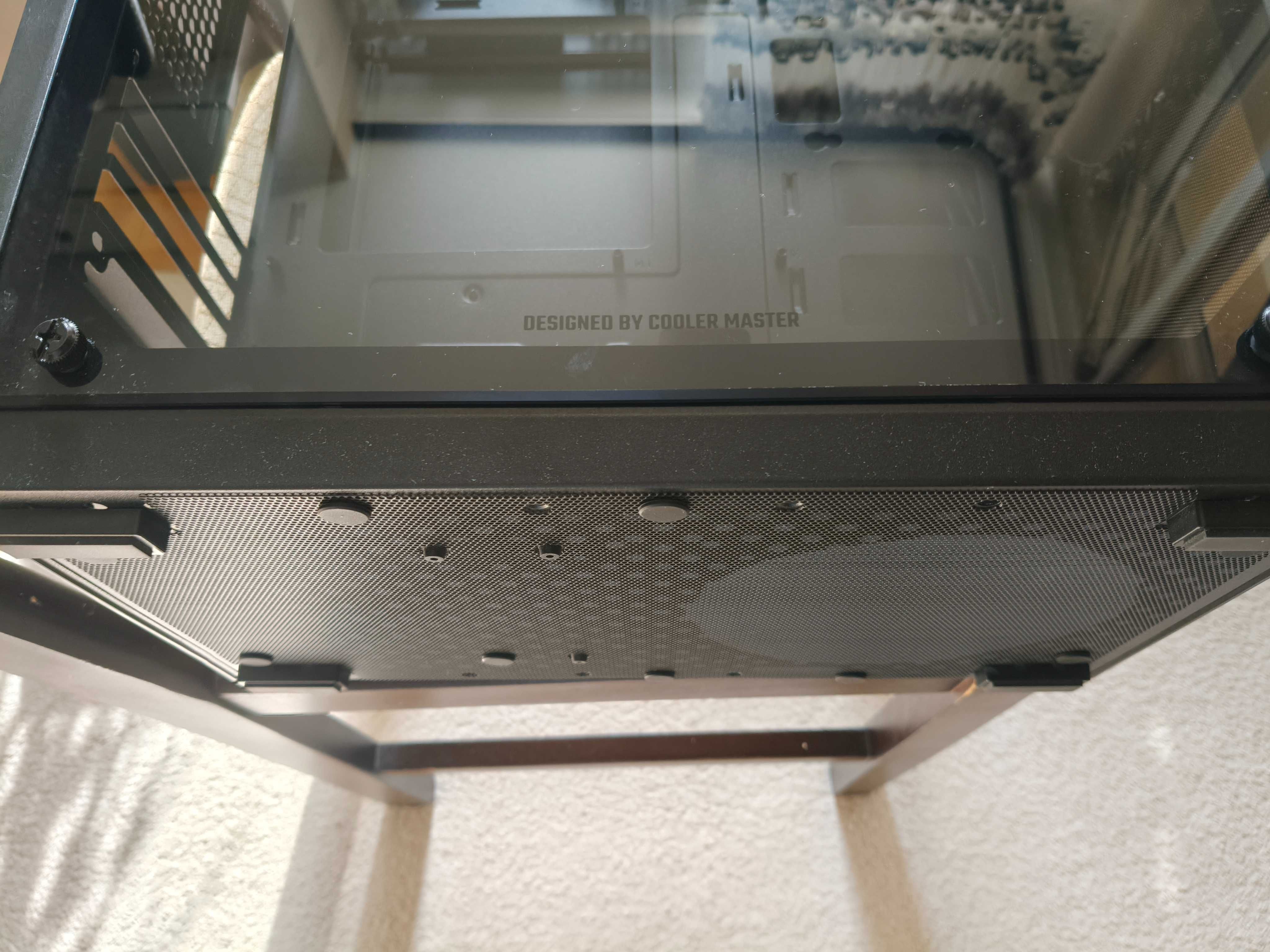 PC Case - Cooler master Q300L V2