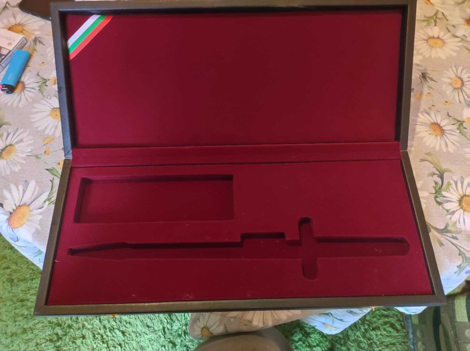 Кожена кутия за офицерски кортик