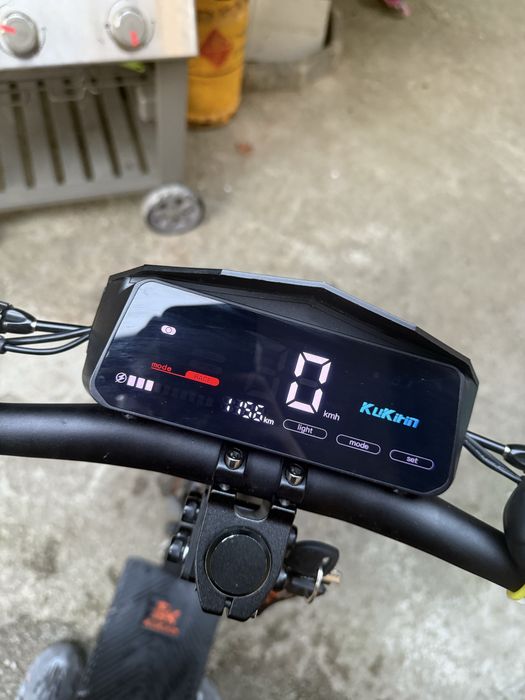 Vand Kukirn G4 + Casca de protectie+Antifurt de fier