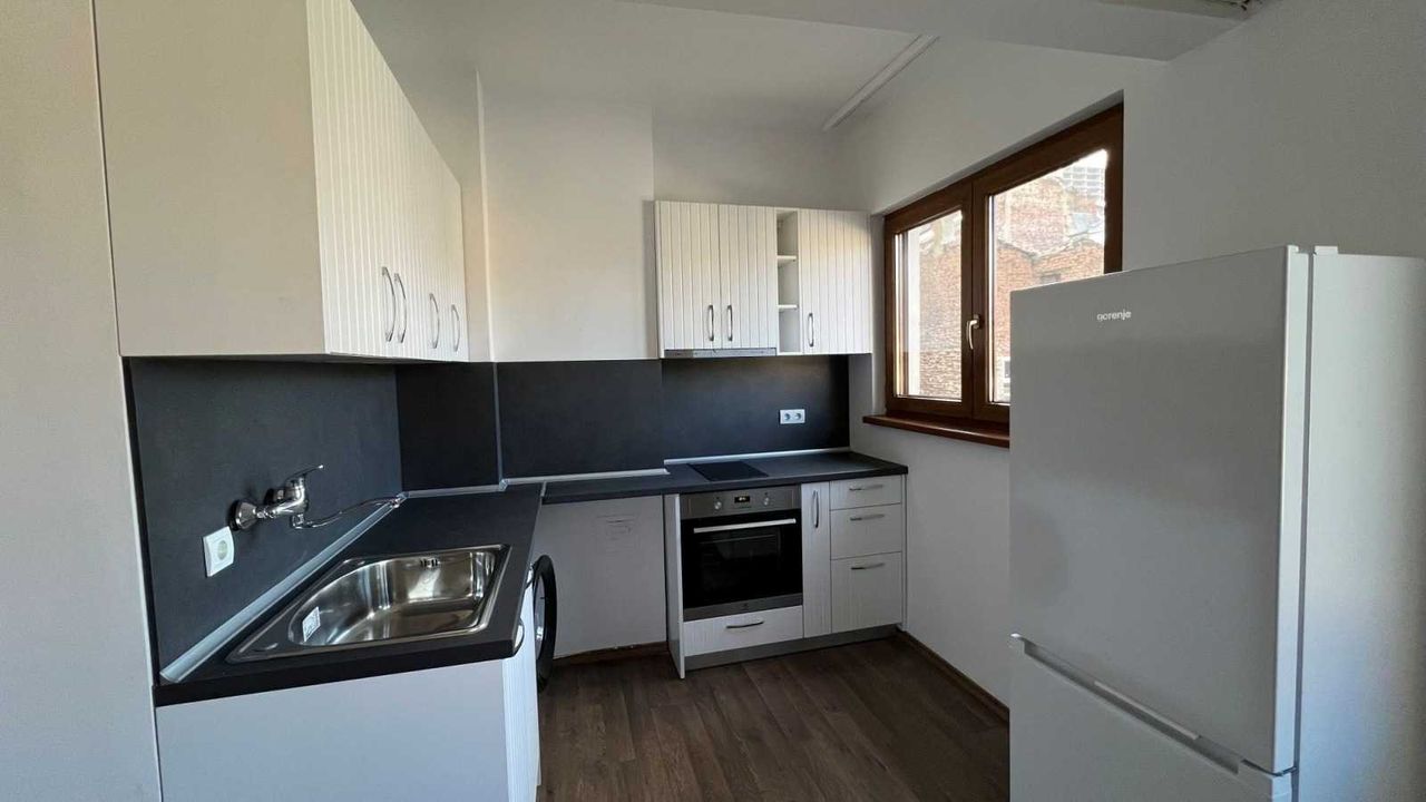 Дава се под наем Двустаен апартамент в София, Център - 71 кв.м за 750 € - Снимка #9