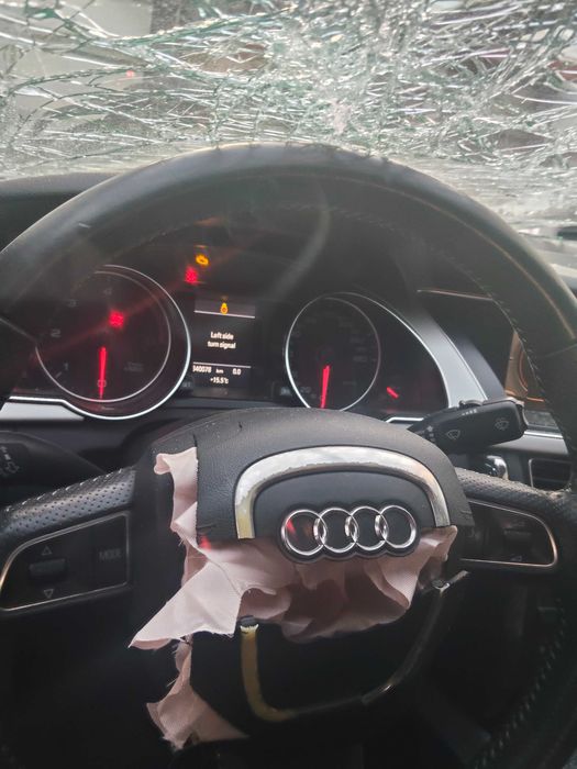 Dezmembrez audi a5 2.0 tdi euro 5