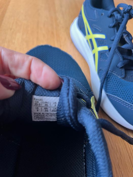 Детски маратонки Asics 35 номер