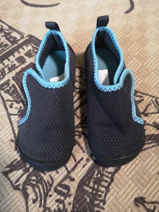 Аква обувки Decathlon