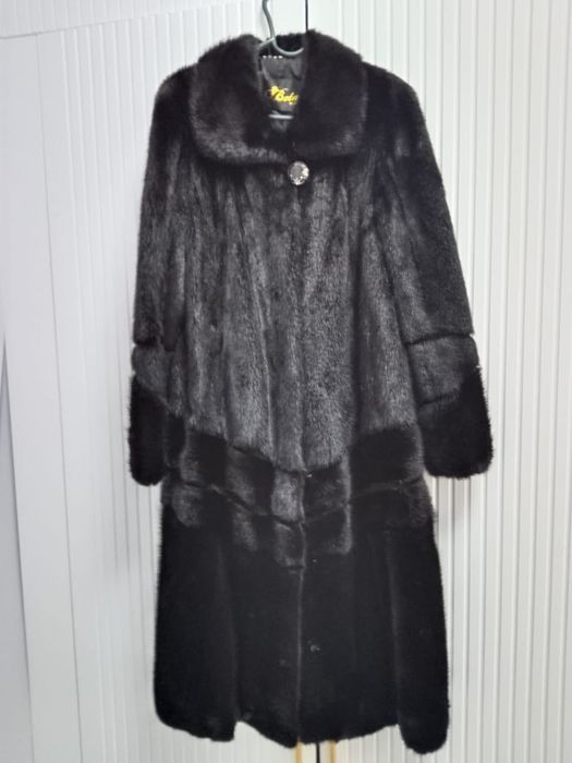 Норка шуба жаңа, киілмеген. Тек этикеткасы жоқ