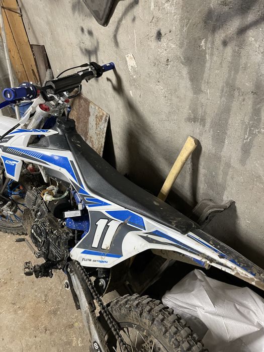 Продавам кросов мотор 125 с гаранция