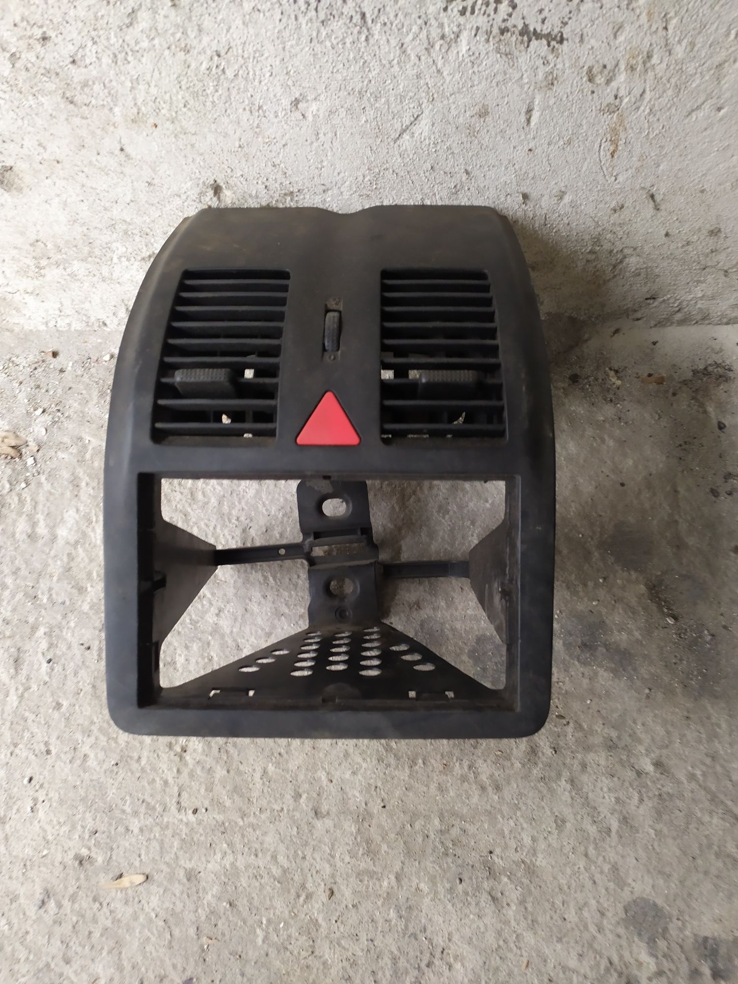 Вентилатор за охлаждане на двигател VW Polo 6N2