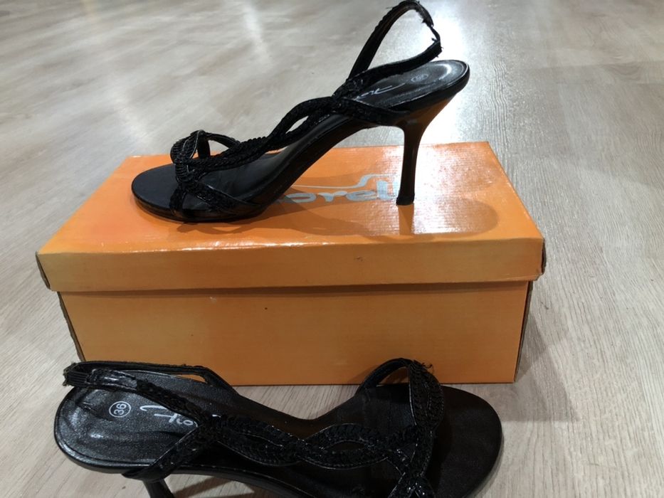 Дамски сандали с пайети 36 номер