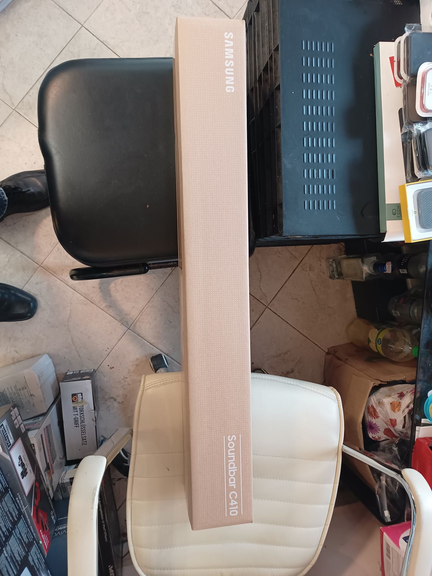 Саундбар Samsung HW-C410G, 2.0 канала, 40W, черен и титан 120x120x25mm