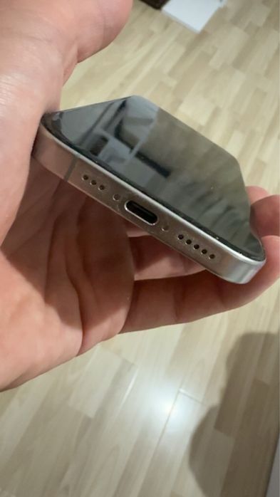 Vand Iphone 15 pro