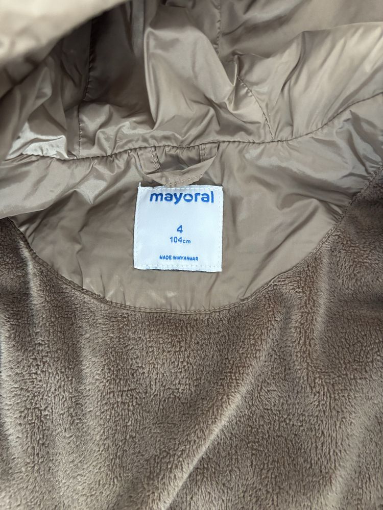 Детско зимно яке Mayoral 4 г.  Цвят кафяв