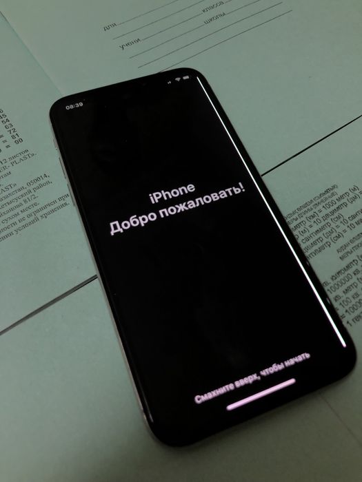 iPhone X 256GB White.