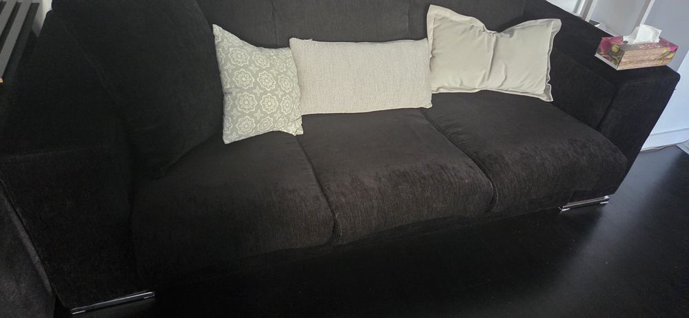 Canapea extensibila cu 3 locuri