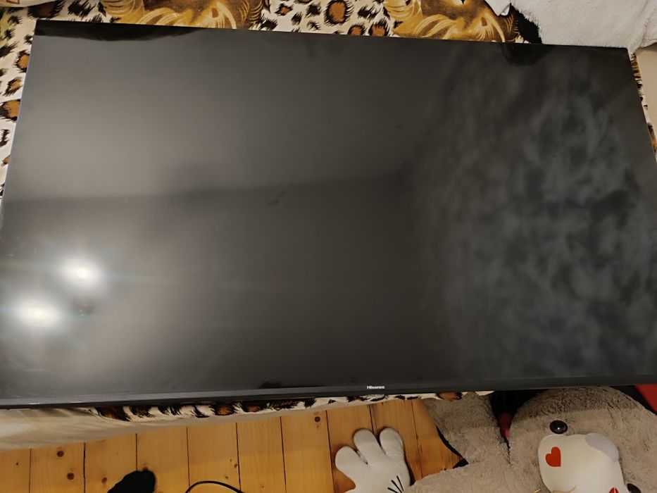 Televizor 55E7HQ defect