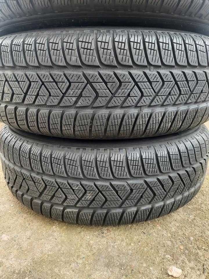 4 Броя 225/65/17 Pirelli 2x7mm 2x6,5mm