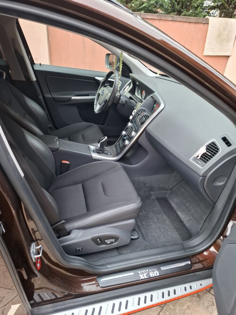 Volvo XC60 2.4 190CP