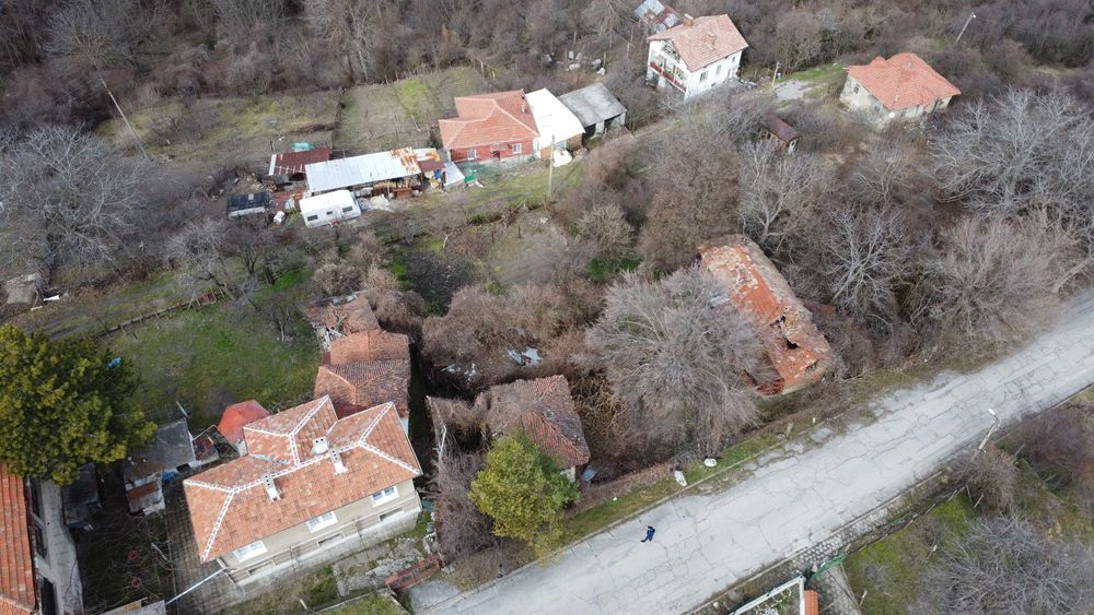 Продава се Къща в с. Мали Върбовник, Област Кюстендил - 102 кв.м за 350 €/кв.м - Снимка #5