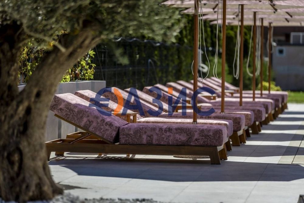 Продава се Тристаен апартамент в к.к. Слънчев бряг - 100 кв.м за 1990 €/кв.м - Снимка #14