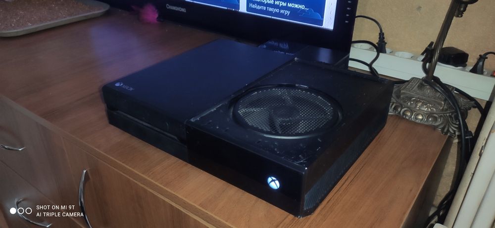 Xbox one 1 tb в хорошем состоянии ч