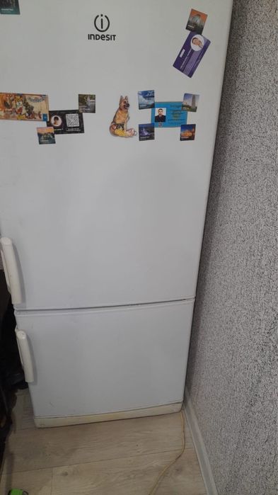 Продается  холодильник