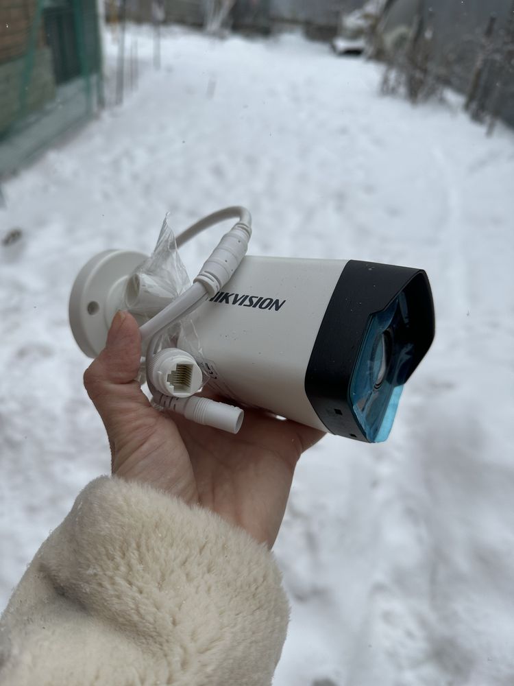 Hikvision, комплект видеонаблюдения