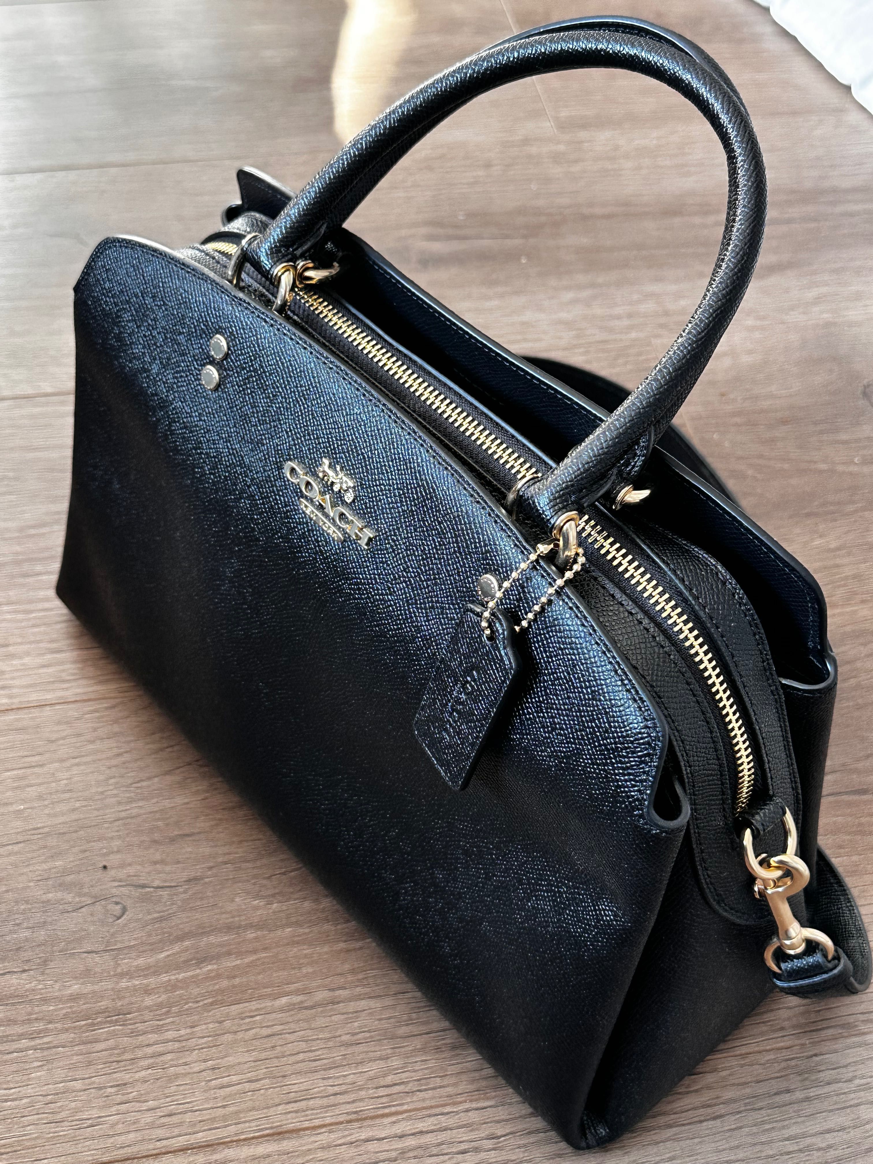 Дамска чанта COACH