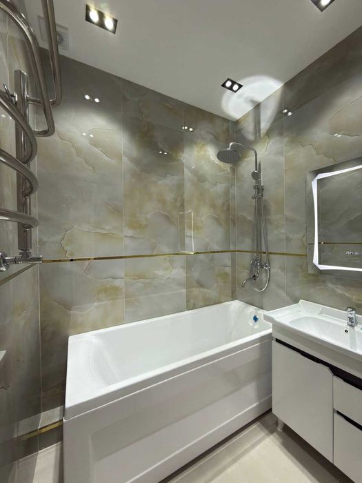 3х комнатная квартира на 5 этаже 94кв/м, в Самарканде