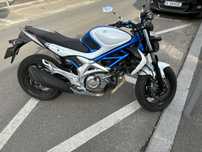 Vand Suzuki SFV 650 Gladius limitat A2/Motocicleta A2