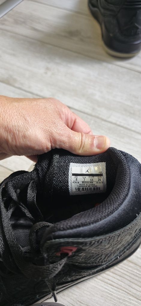 Jordan Legacy 312