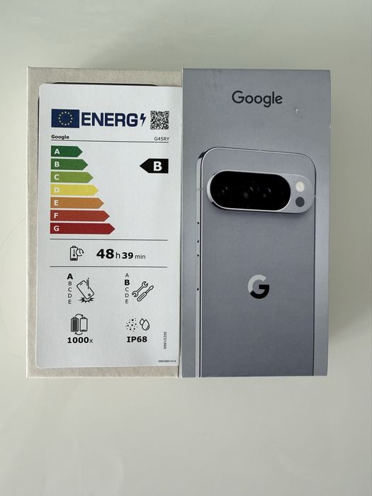 Google Pixel 10 Pro XL Moonstone