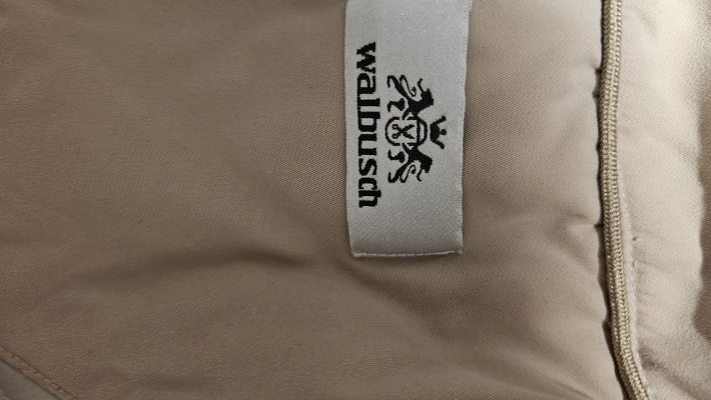 Geaca alba lunga cu gluga xxl 44 walbusch