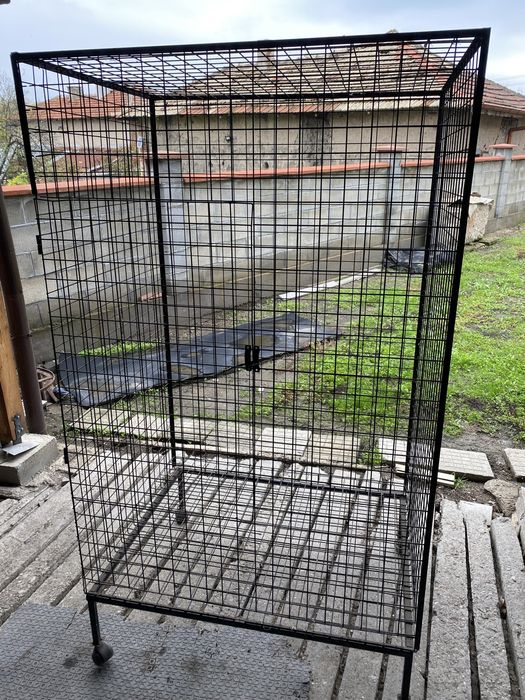 Клетка за птици голяма