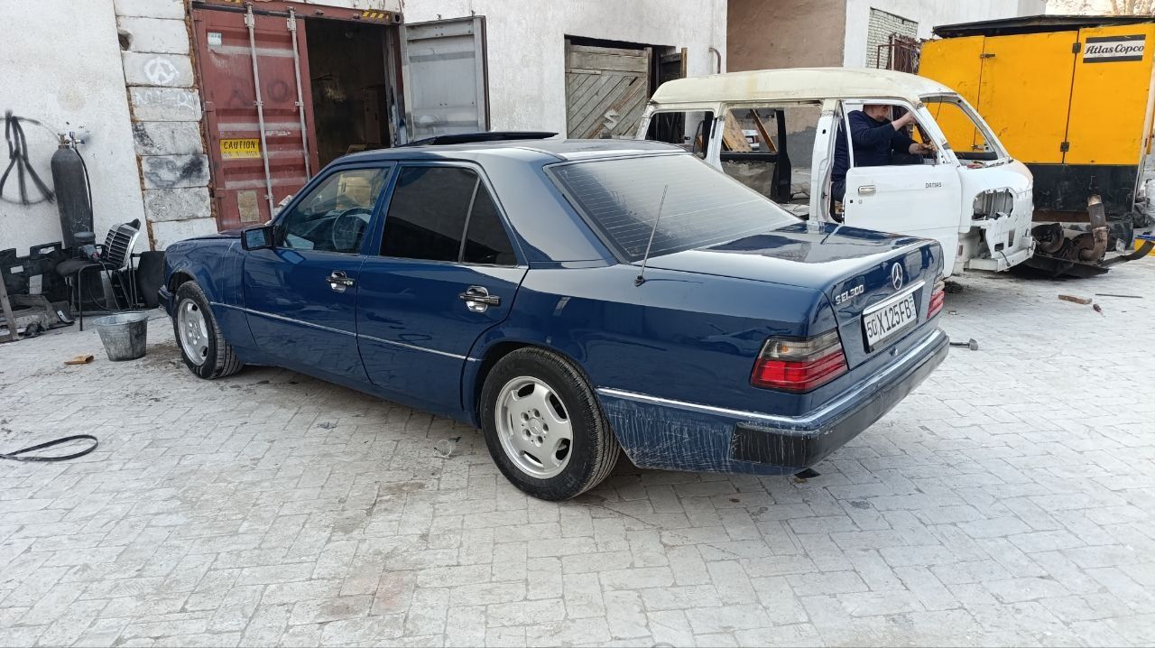 Mercedes Benz W124 E230