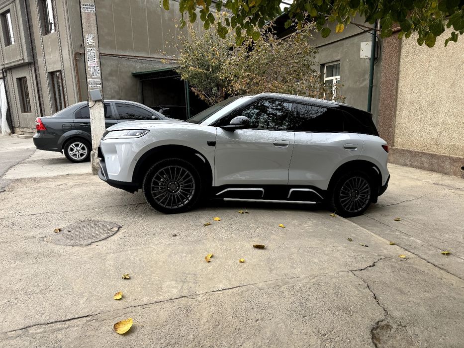 BYD Yuan Up Smart drive