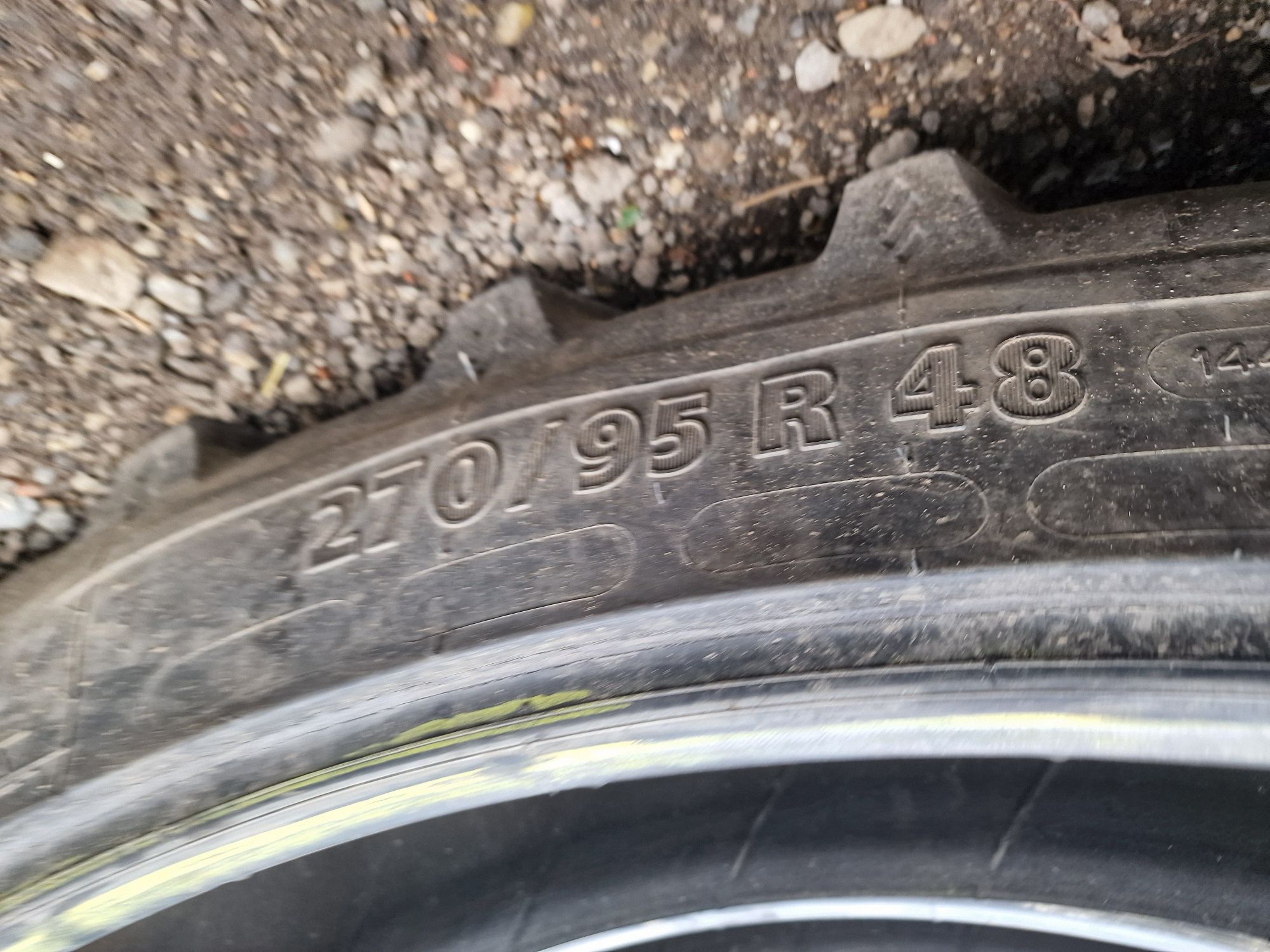 CAUCIUCURI tractor 11.2R48 (270/95R48) marca Kleber
